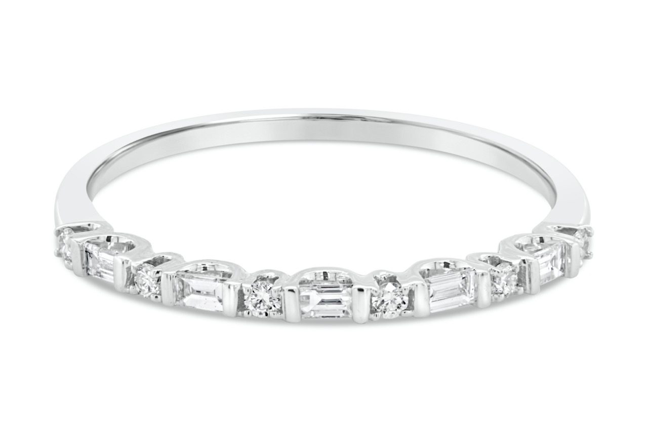 14K White Gold Baguette & Round Diamond Band 0.20carat
